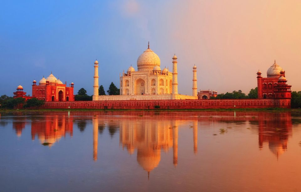 From Delhi: Tajmahal Tour by Gatimaan Express All Inclusive - Highlights of the Tour