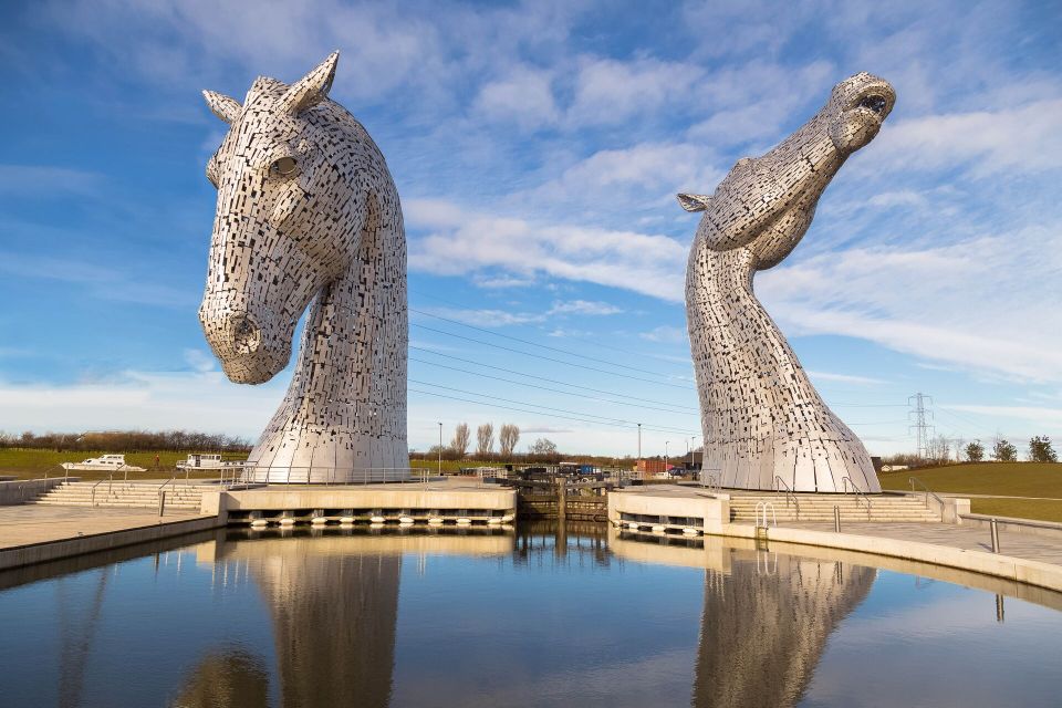 From Edinburgh: Loch Lomond, Stirling Castle & The Kelpies - Highlights of The Kelpies