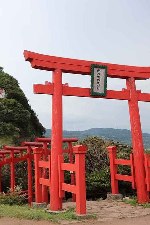 From Fukuoka: Day Trip to Yamaguchi Akiyoshido Cave & Shrine - Exploring Motonosumi Inari Shrine