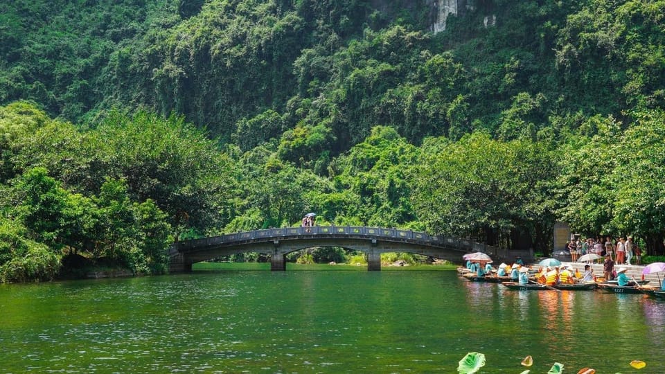 From Ha Noi: Hoa Lu – Tam Coc/ Trang An - Tam Coc Vs. Trang an