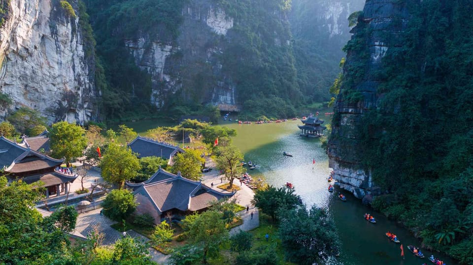 From Hanoi: Bai Dinh Pagoda and Trang An Day Trip - Bai Dinh Pagoda Experience