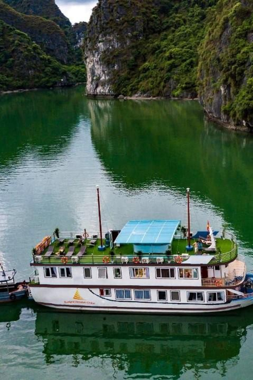 From Hanoi: Cat Ba - Lan Ha Bay Sunlight Premium 2D1N Cruise - Onboard Activities