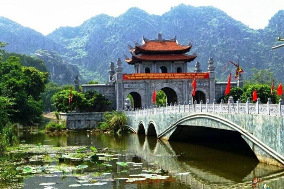 From Hanoi: Hoa Lu / Bai Dinh & Bich Dong & Thung Nham - Bai Dinh Pagoda