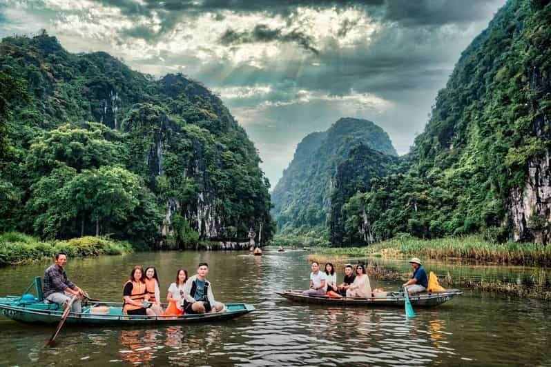 From Hanoi: Ninh Binh & Hoa Lu & Tam Coc/ Trang An - Itinerary Highlights