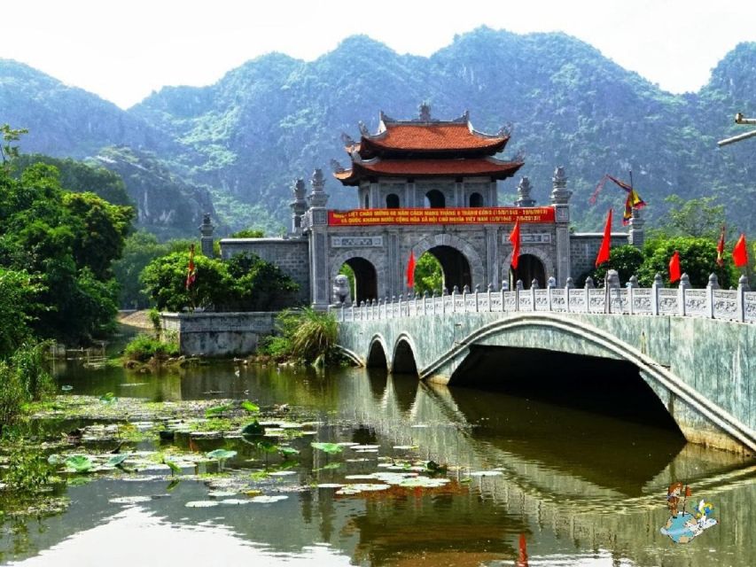 From Hanoi: Van Long - Hoa Lu - Mua Cave - Van Long Nature Reserve