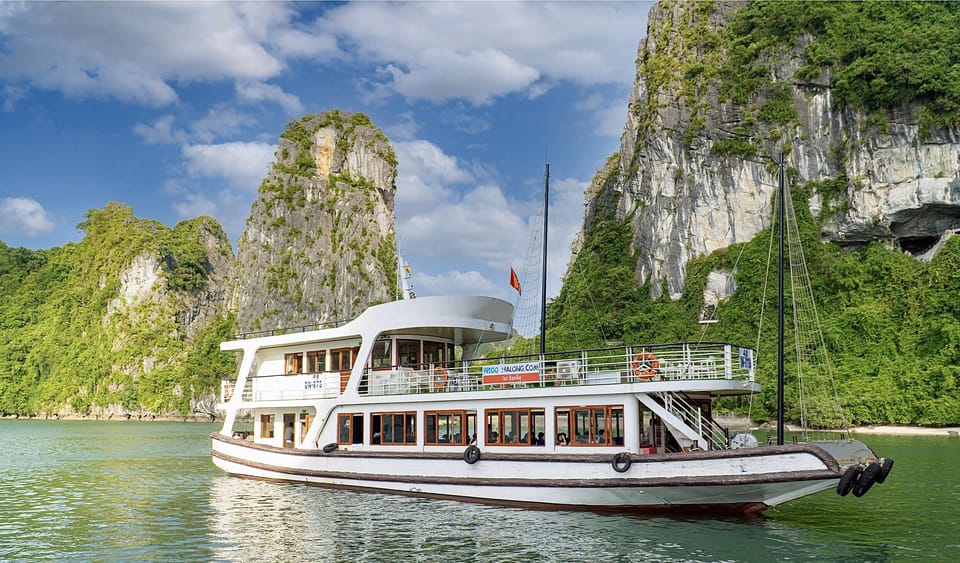 From Hanoi:Ha Long Bay Day Tour Join-In Group/Charter Cruise - Onboard Experience