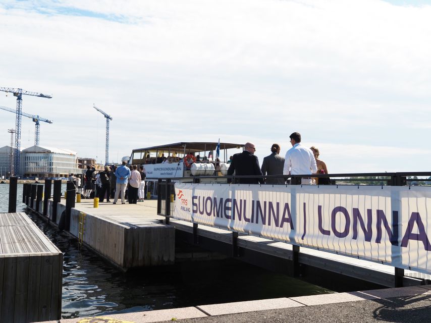 From Helsinki: Ferry Ride to Suomenlinna & Walking Tour - Meeting Point Details