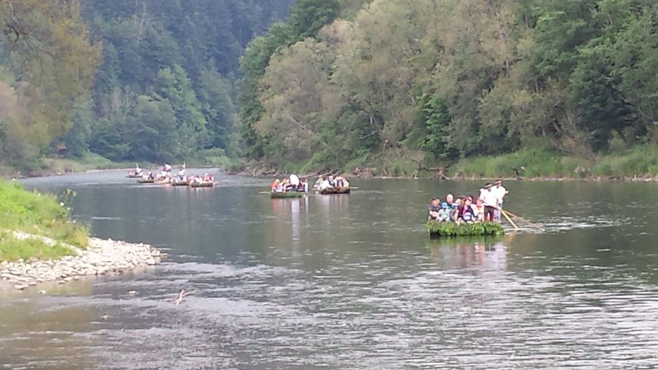 From Krakow: Classic Rafting on Dunajec River - Experience Highlights