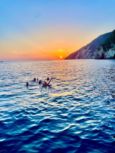 From La Spezia: Cinque Terre Boat Tour With Food & Drinks - Food and Beverage Highlights