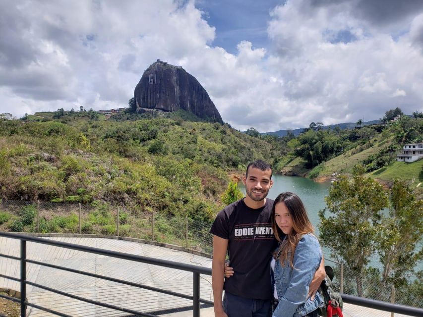 From Medellín: The Peñón Rock and Guatapé Town Private Tour - Itinerary Details