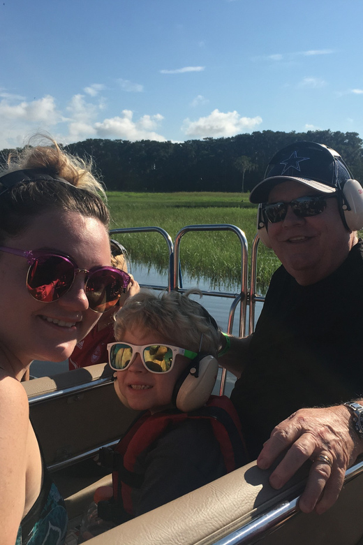 From Orlando: Swamp Airboat Ride and Gatorland Entry - Discovering Gatorland