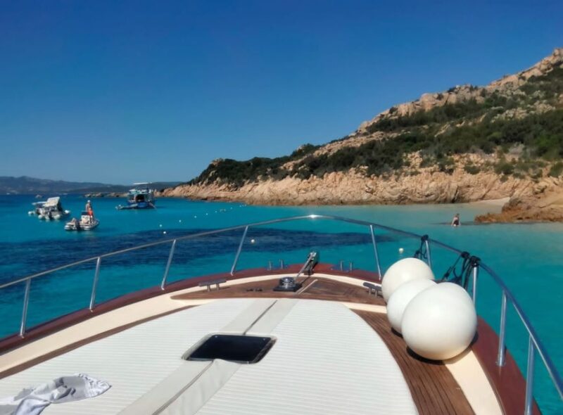 From Palau: South Corsica Trip by Wood Speedboat With Lunch - Speedboat Features and Amenities
