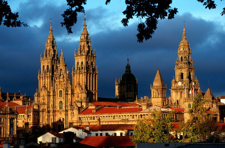 From Porto: Santiago De Compostela Full Day Tour - Inclusions and Exclusions