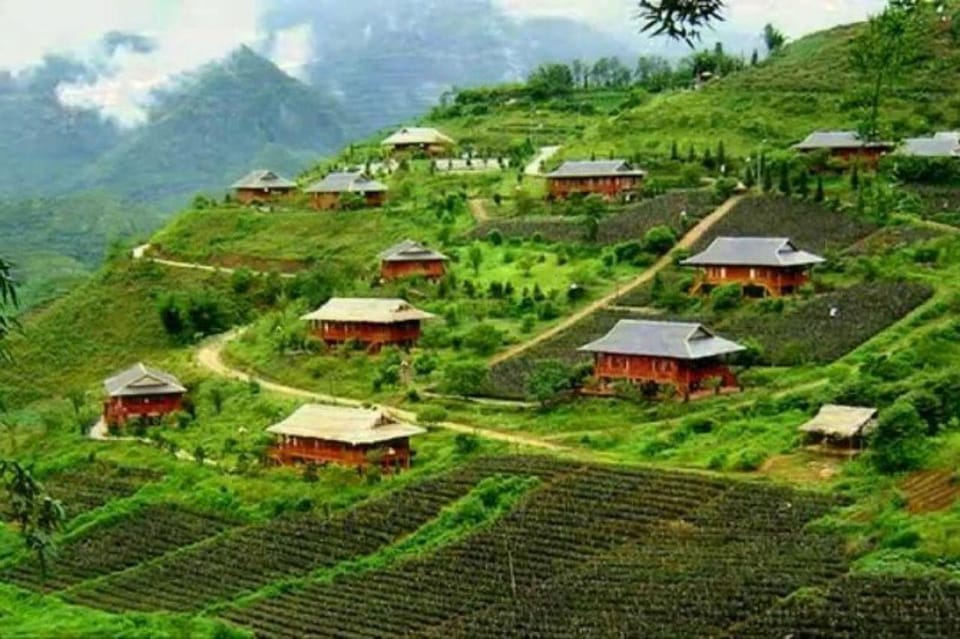 FROM SAPA: SAPA 2 DAYS 1 NIGHT (TA VAN FAMILY HOMESTAY) - Group Size and Guide