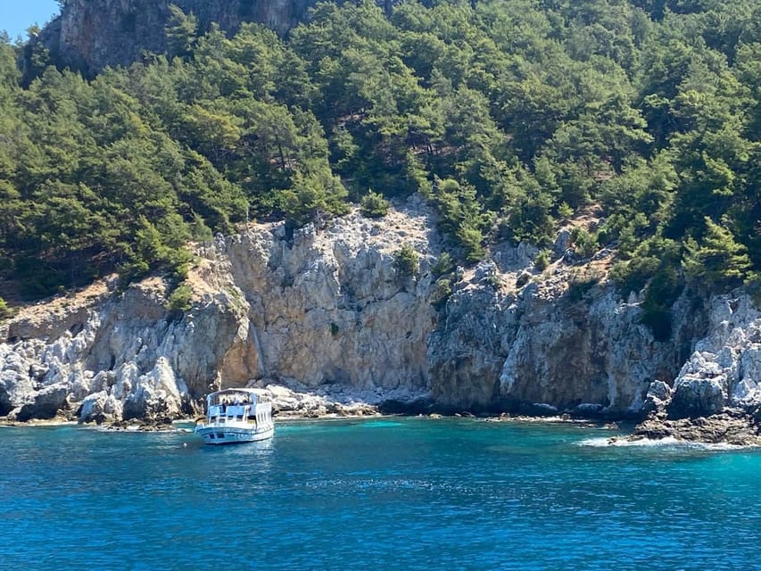 From Side to Alanya: Relax Boat Tour With Lunch and Swimming - Inclusions and Amenities