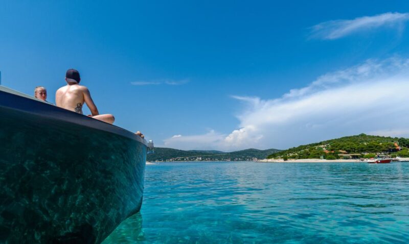 From Split: Blue Cave and Hvar by Luxury Boat - Included Amenities