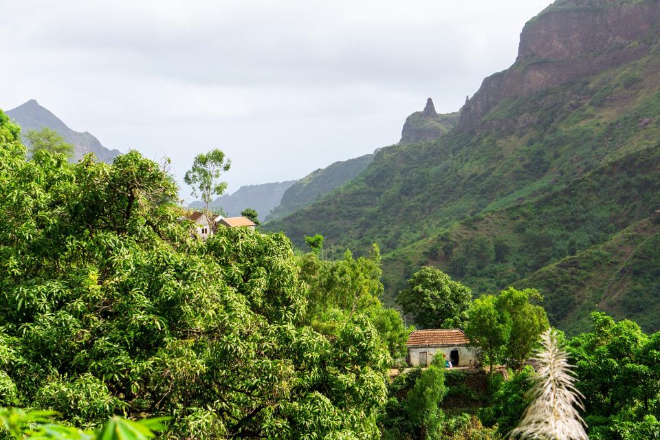 From Tarrafal: Serra to Principal Hike & Lunch With Locals - Transportation to Serra Malagueta