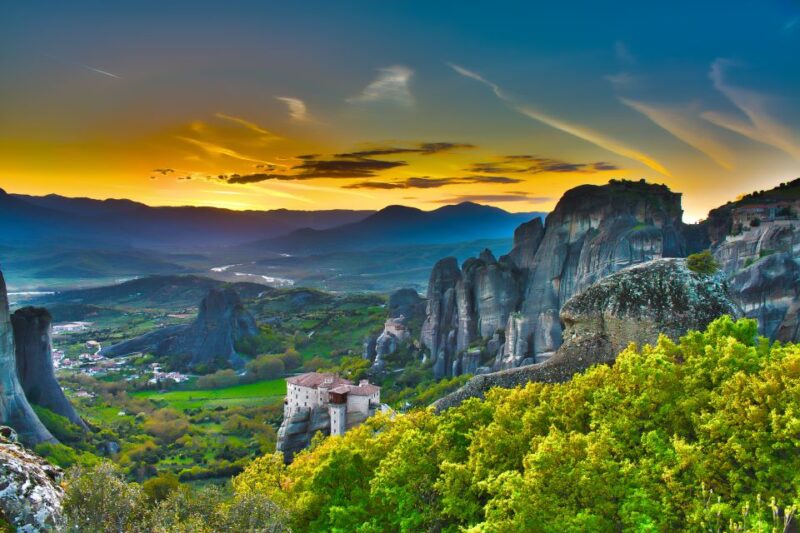From Thessaloniki: Full Day Trip to Meteora - Itinerary Highlights