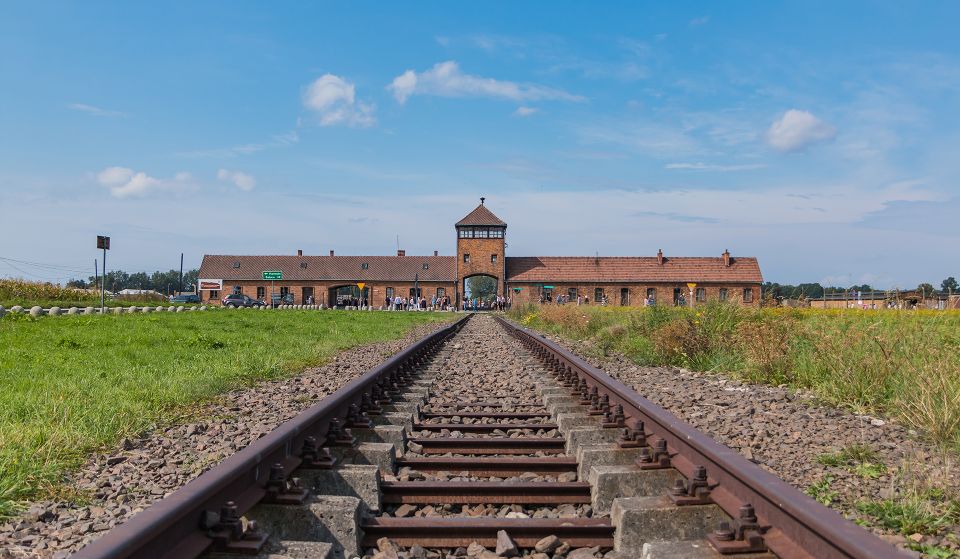 From Warsaw: One-Day Auschwitz Concentration Camp Tour - Inclusions and Exclusions