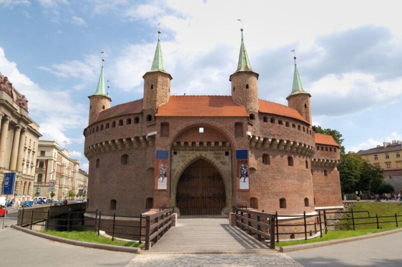 From Warsaw: Small-Group Tour to Krakow, Schindlers Factory - Key Attractions