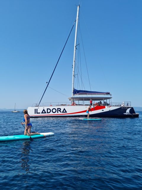 Full Day Cruise and Meal Around the Hyères Coastline - Onboard Inclusions and Amenities