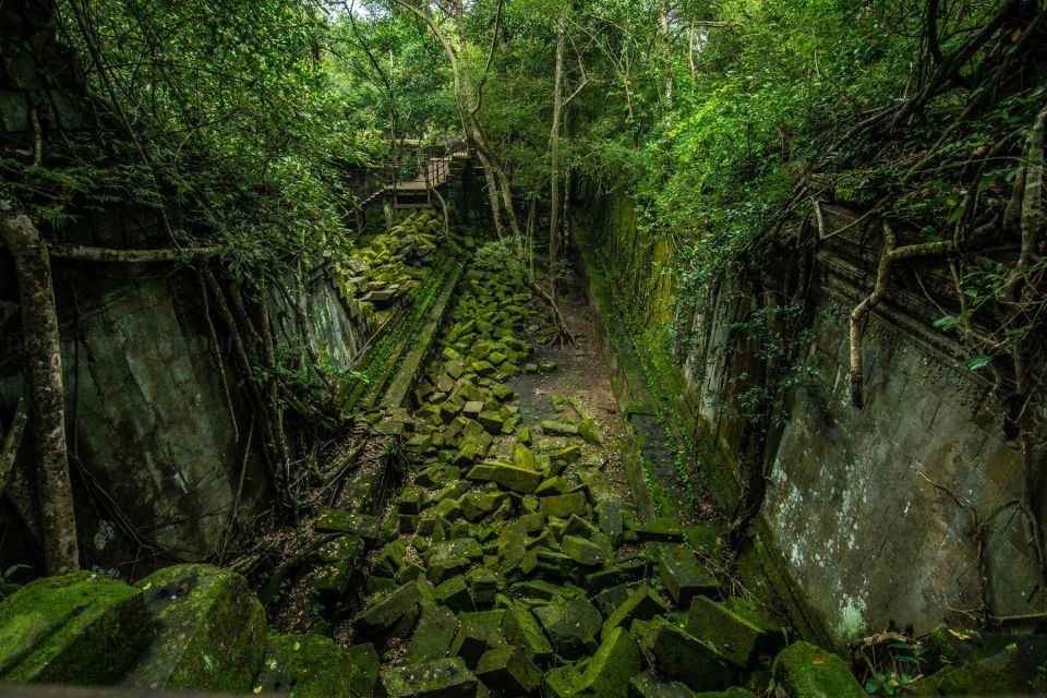 Full-Day Koh Ker, Beng Mealea & Floating Village K-Pluk - Inclusions and Amenities