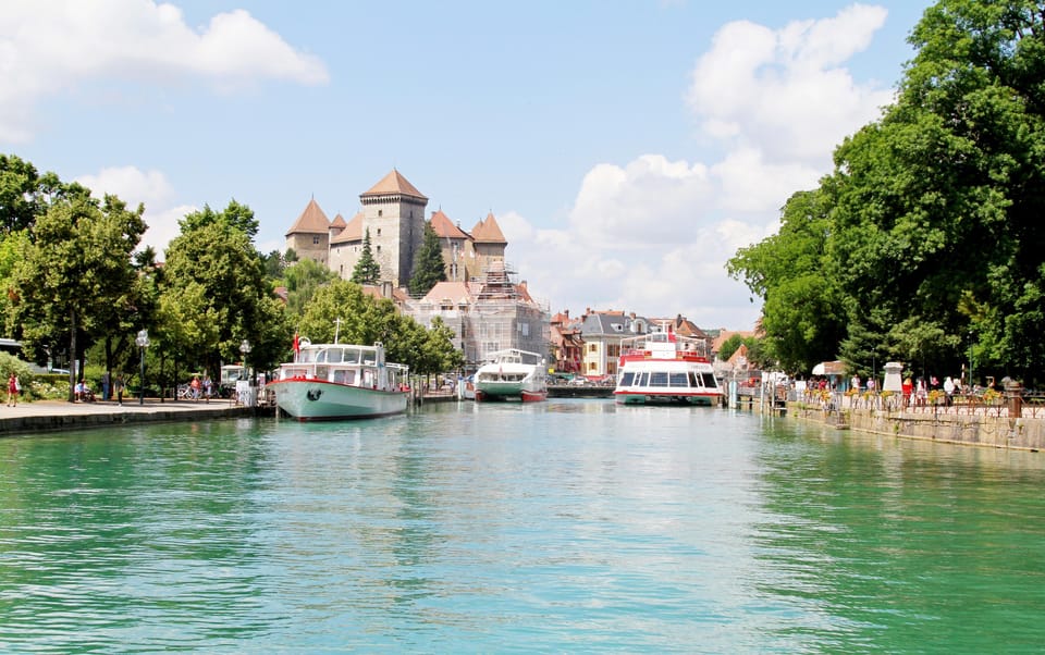 Full-Day Private Tour From Geneva to Annecy - Transportation and Services