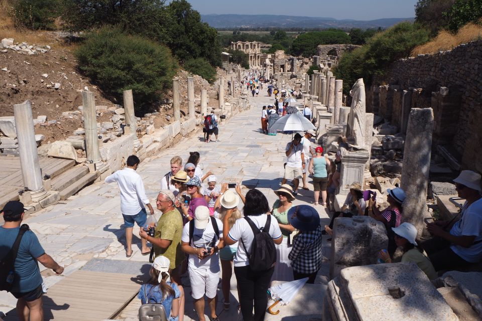 Full-Day Tour of Ancient Ruins in Ephesus From Izmir - Inclusions and Amenities