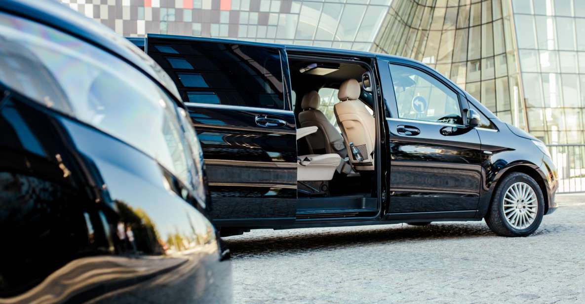 Gdańsk Lech Wałęsa Airport: Private Transfer to Gdańsk City - Vehicle Options and Comfort