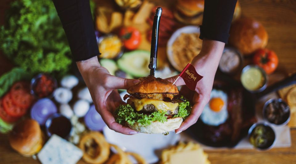 Gdansk: Legendary Burger and Zywiec Beer at Hard Rock Cafe - Zywiec Beer Pairing