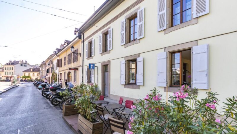 Geneva: Carouge Tour With a Local - Tour Highlights