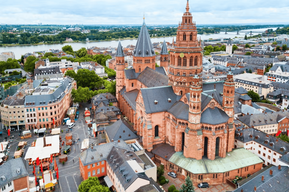 Germany: Frankfurt to Mainz Train Tour - River Scenery