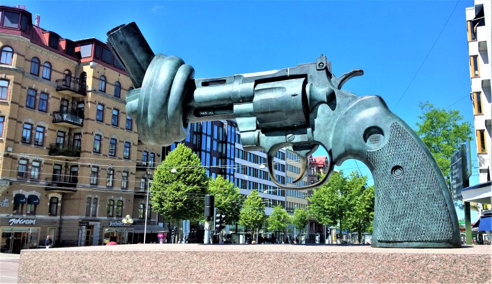 Gothenburg: Art and Culture Tour With a Local - Meet Your Local Guide