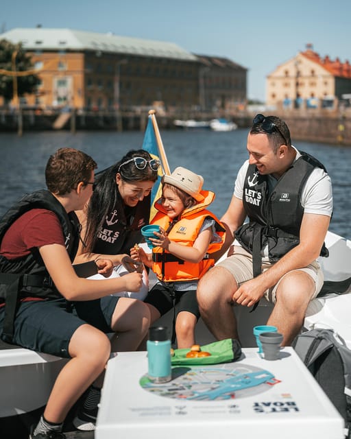 Gothenburg City Center: Electric Selfdrive Boat Tour - Unique Features and Highlights