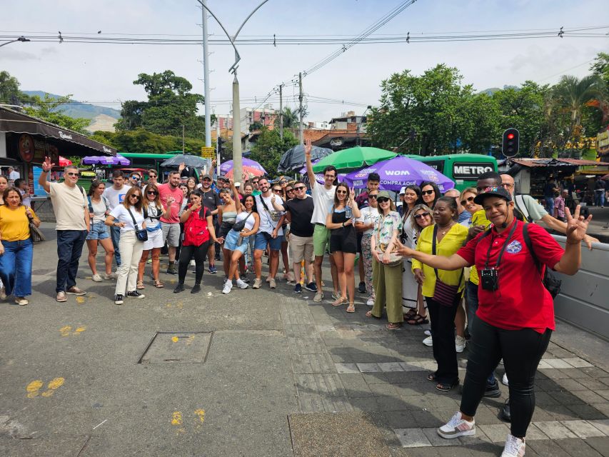 Graffiti Tour Comuna 13 and Cable Car (Made by Local Guides) - Cultural Experiences