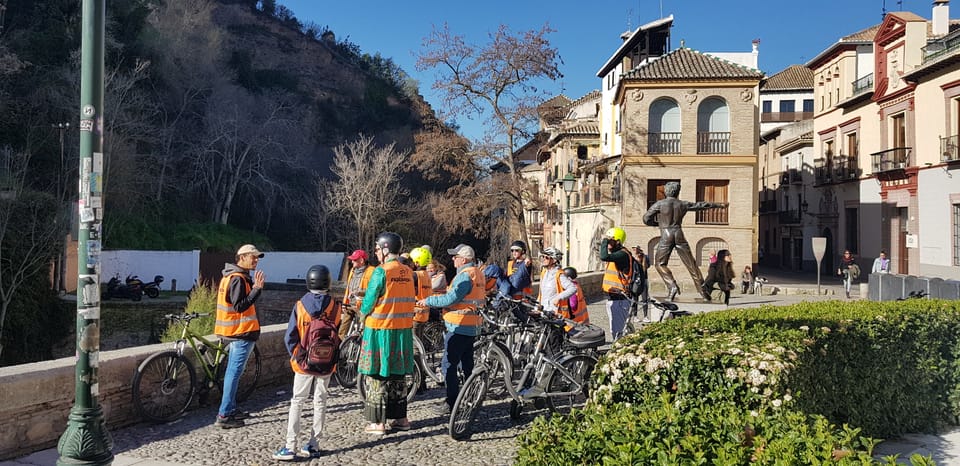 Granada: E-Bike Tour and Fast-Track Alhambra Ticket - Meeting Point