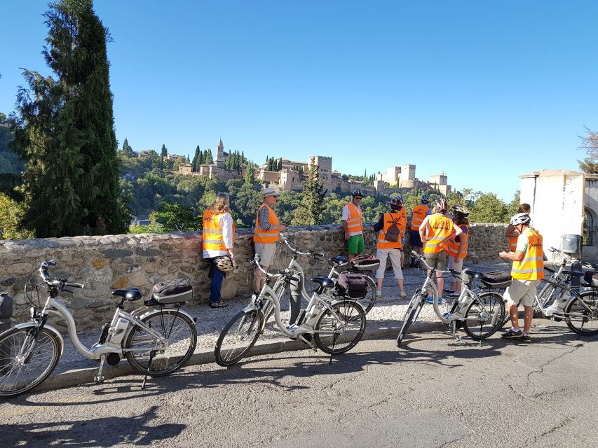 Granada: E-Bike Tour and Flamenco Show - Included in the Tour