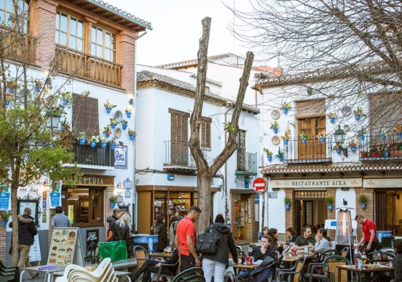 Granada: Half-Day 4-Neighborhoods 4-Cultures Private Tour - Meeting and Important Information