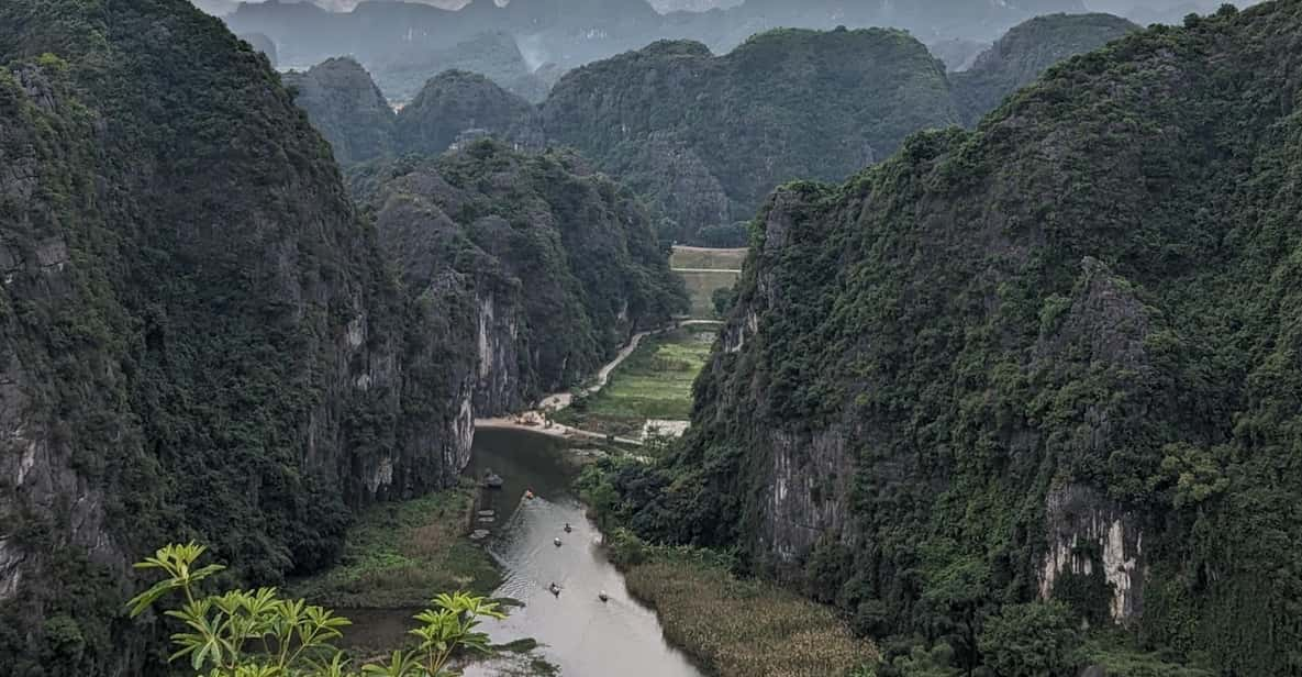 Group Tour Ninh Binh - Hoa Lu, Trang An, Mua Cave - Highlights of Hoa Lu