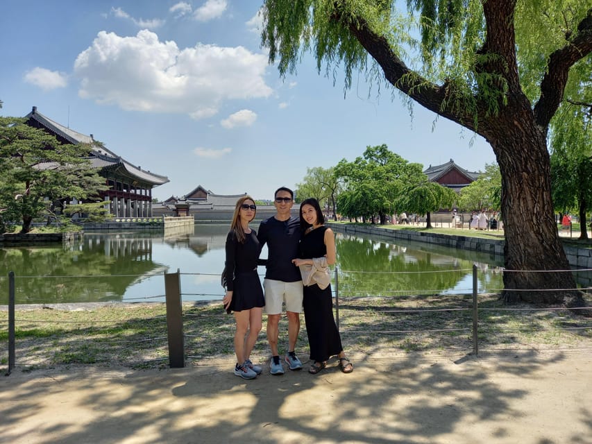 Gyeongbokgung-Folk Museum-Bukchon-Gwangjang Market - Gyeongbokgung Palace