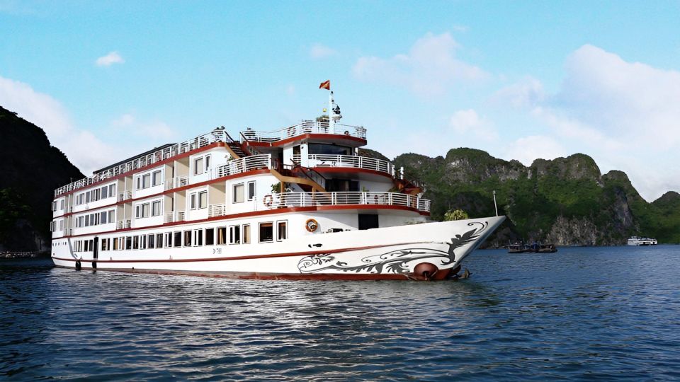 Ha Long Bay Boutique Cruise & Cat Ba Island 3days/2nights - Accommodations and Amenities