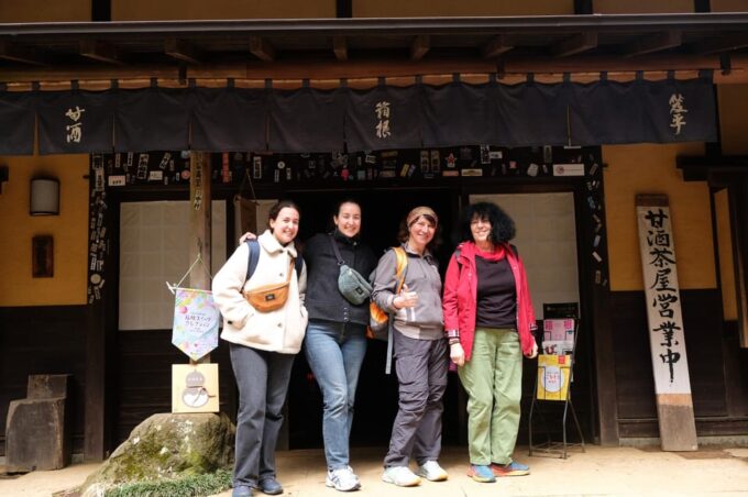 Hakone Hachiri: Old Tokaido Highway Hiking Tour - Booking and Cancellation Policy