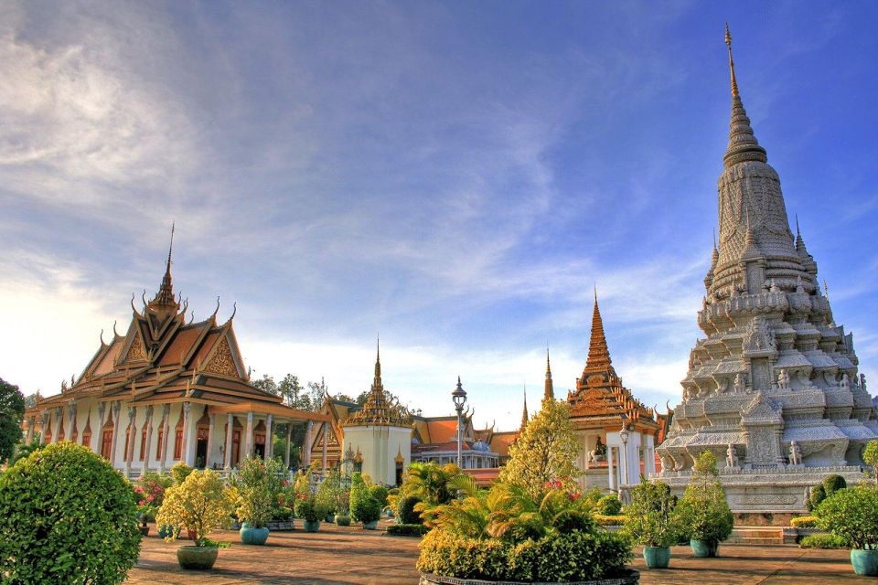 Half Day Phnom Penh Tour With Choeung Ek Genocidal - Inclusions and Exclusions