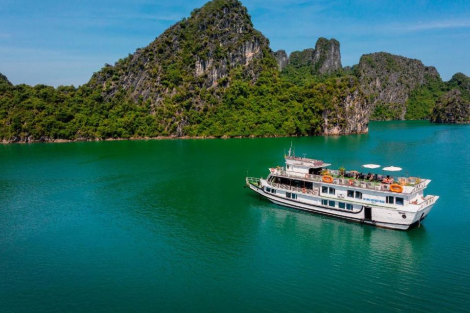 Halong Bay 3D2N on Cruise - Day 1 Activities