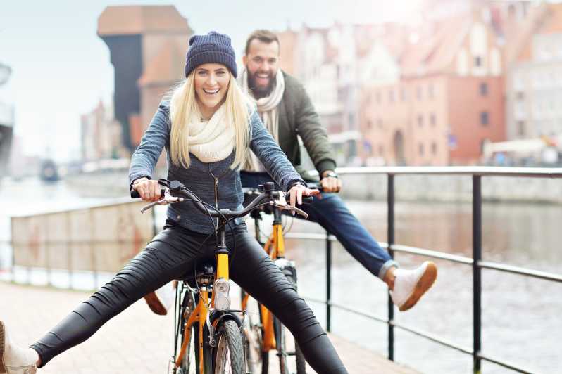 Hamburg: Guided Bike Tour - Experience and Guidance