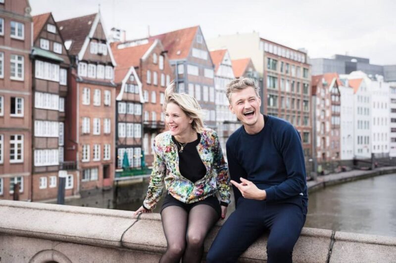 Hamburg: Private Couples Photoshoot and Walking Tour - Highlights of the Tour