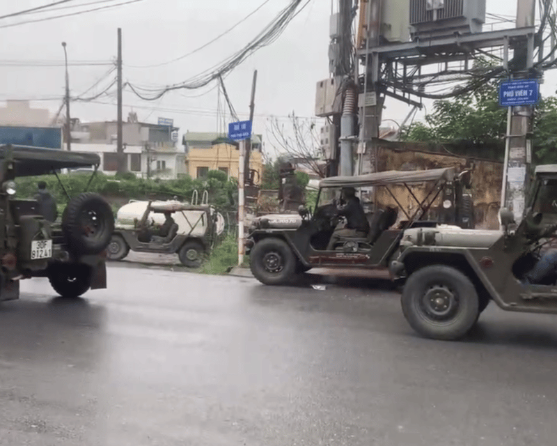 Hanoi by Night: Private City Jeep Tour and Jazz Music Club - Unique Experiences