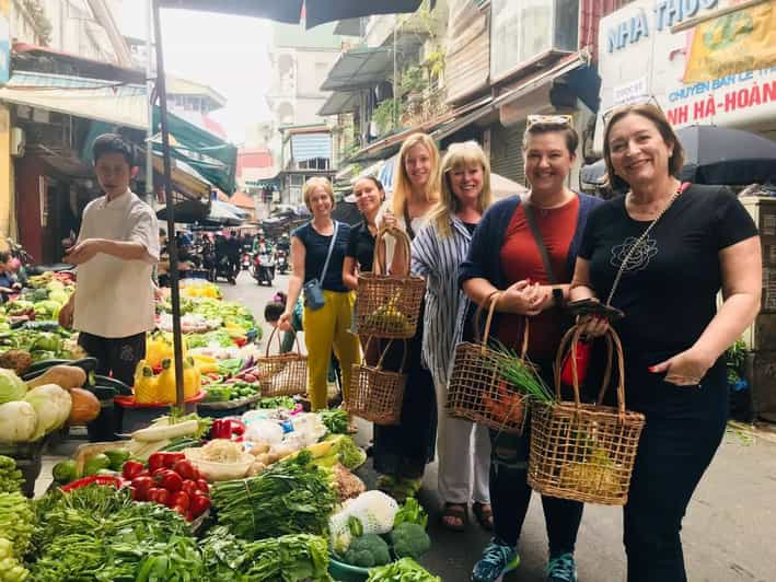 Hanoi Cooking Class With Local Market and Traditional Dishes - Menu and Special Drinks