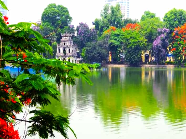 Hanoi: Private Museum, History and Mausoleum Tour - Morning Activities