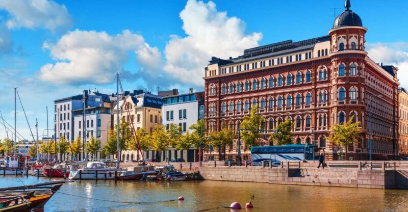 Helsinki: First Discovery Walk and Reading Walking Tour - Booking Process and Policies
